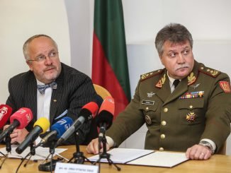 Major General Jonas Vytautas Žukas (right) and Defence Minister Juozas Olekas