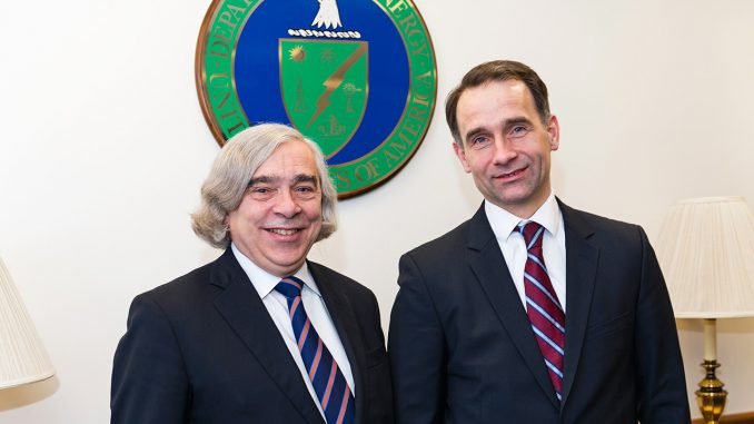 US Secretary of Energy, Dr. Ernest Moniz  and Minister of Energy Rokas Masiulis Photo Ludo Segers