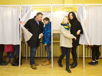 Eligijus Mariulis voting in municipal elections