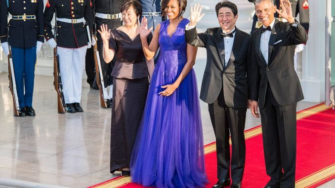 President Obama and Michele with Mr. and Mrs. Abe before the State Dinner Photo Ludo Segers