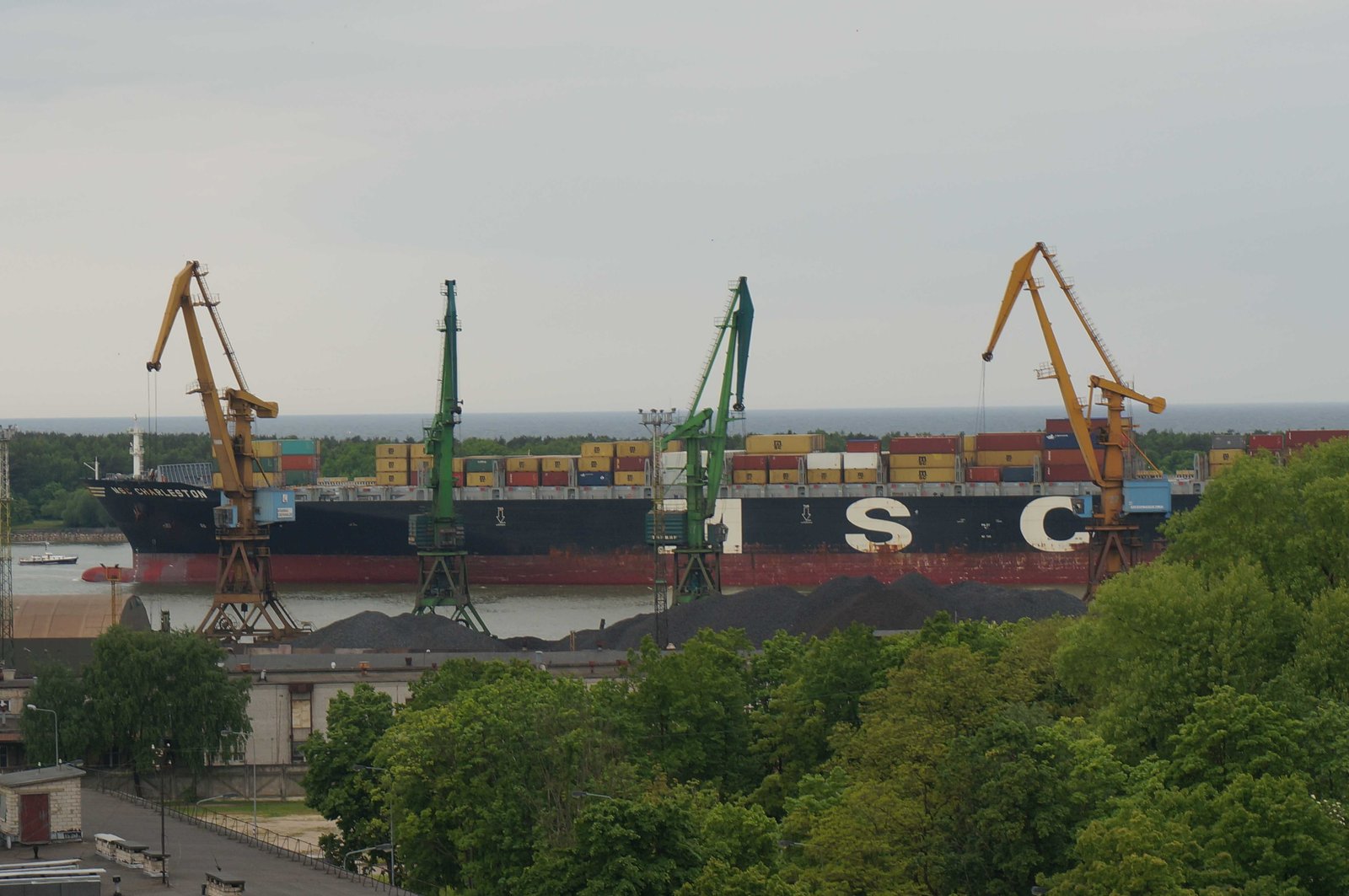 Larger loads on ships to boost Klaipėda port revenues the Lithuania