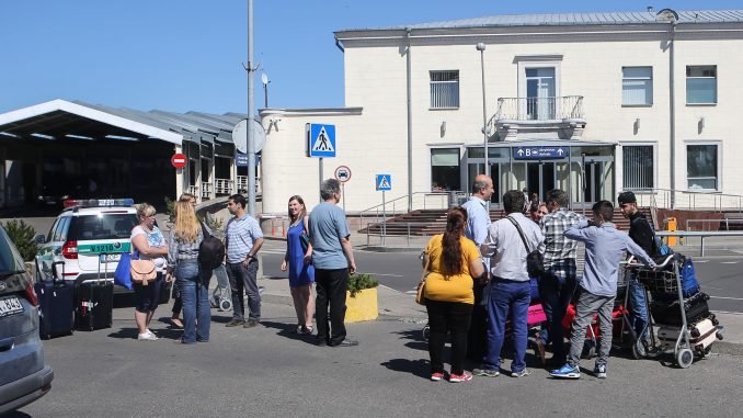 Refugees from Iraq arriving in Vilnius