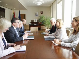 Lithuanian Minister of Foreign Affairs Linas Linkevičius met with Marie Kiviniemi, Deputy Secretary-General of the Organisation for Economic Co-operation and Development. Photo MFA