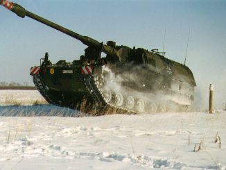 PZH 2000 howitzer