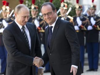 Vladimir Putin and François Hollande