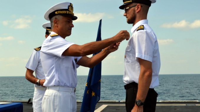 Lieutenant Captain Remigijus Zabiela awarded for service in EU naval operation