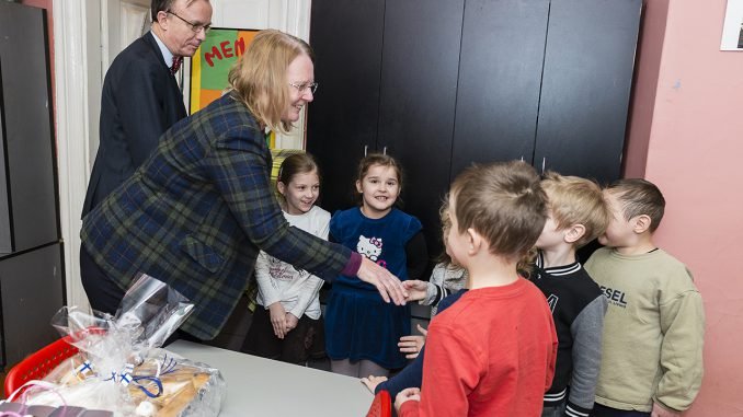 Finnish Ambassador Michelsson and Mrs Ebba Michelsson with some of the children in the kindergarten   Photo © Ludo Segers @ The Lithuania Tribune