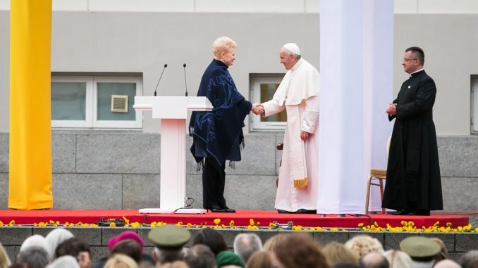 Dalia Grybauskaitė meeting Pope Francis