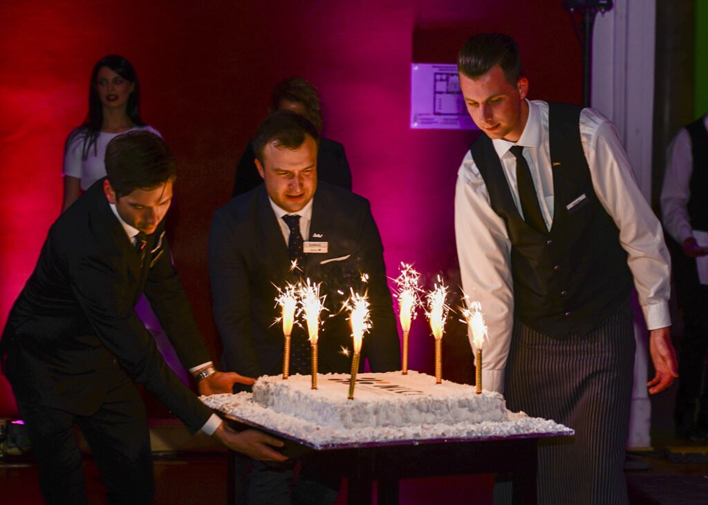 A good party deserves a fabulous cake © Ludo Segers @ The Lithunia Tribune