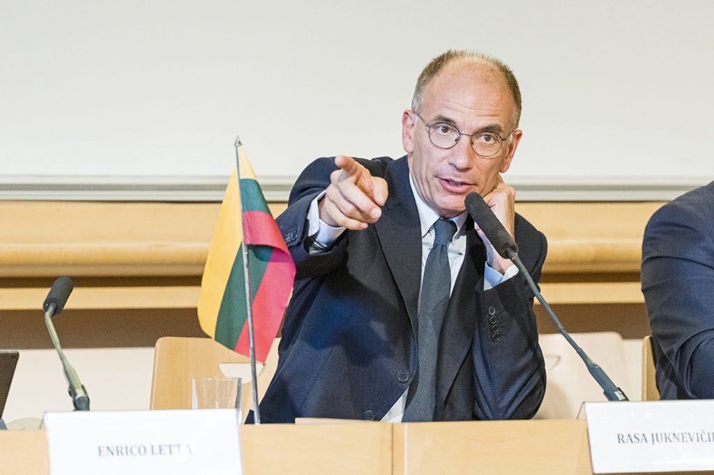 Science Po Dean Enrico Letta taking questions from students Photo © Ludo Segers @ The Lithuania Tribune